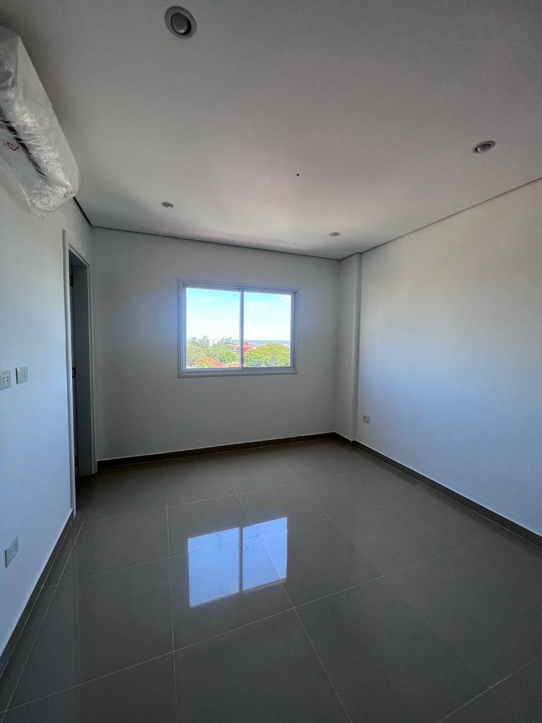 ALQUILO HERMOSO DEPARTAMENTO A ESTRENAR EN LAS MERCEDES — foto 3
