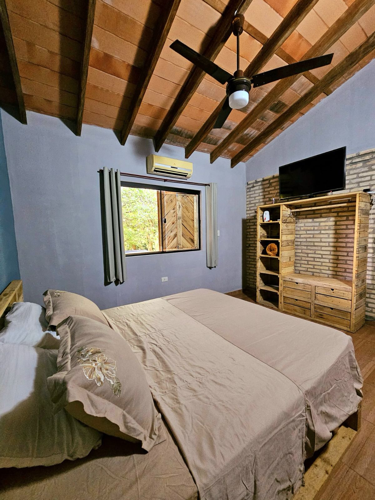 VENDO CASA QUINTA EN ATYRA — foto 2