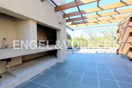 Apartamento Con Terraza Azotea En Carrasco