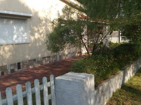 Chalet A Metros De Rambla Excelente Construccion