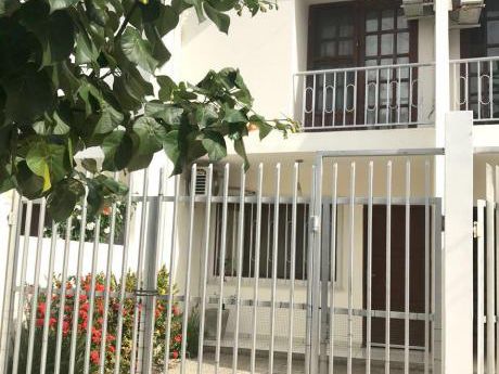 Alquilo Casa Z/av. Ovidio Barbery