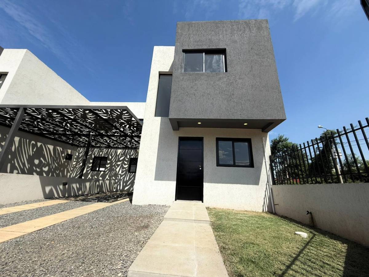 DUPLEX MINIMALISTA A ESTRENAR EN LUQUE LAURELTY — foto 2