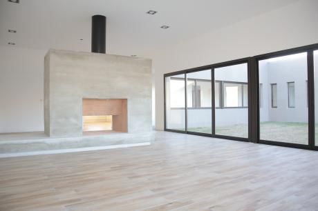 Casa Con Renta En VIñedos De La Tahona 4670