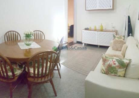 Apartamento De 2 Dormitorios Y 2 Baños En Canelones Y Ejido, Gran Ubicación!