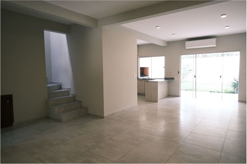 Alquilo Duplex En Luque — foto 3