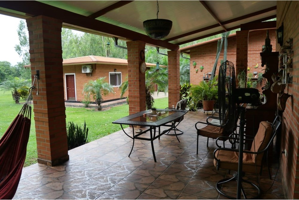 Venta De Hermosa Casa Quinta En Pirayu — foto 3