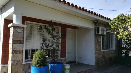 Casa 3 Dormitorios En Villa Colon