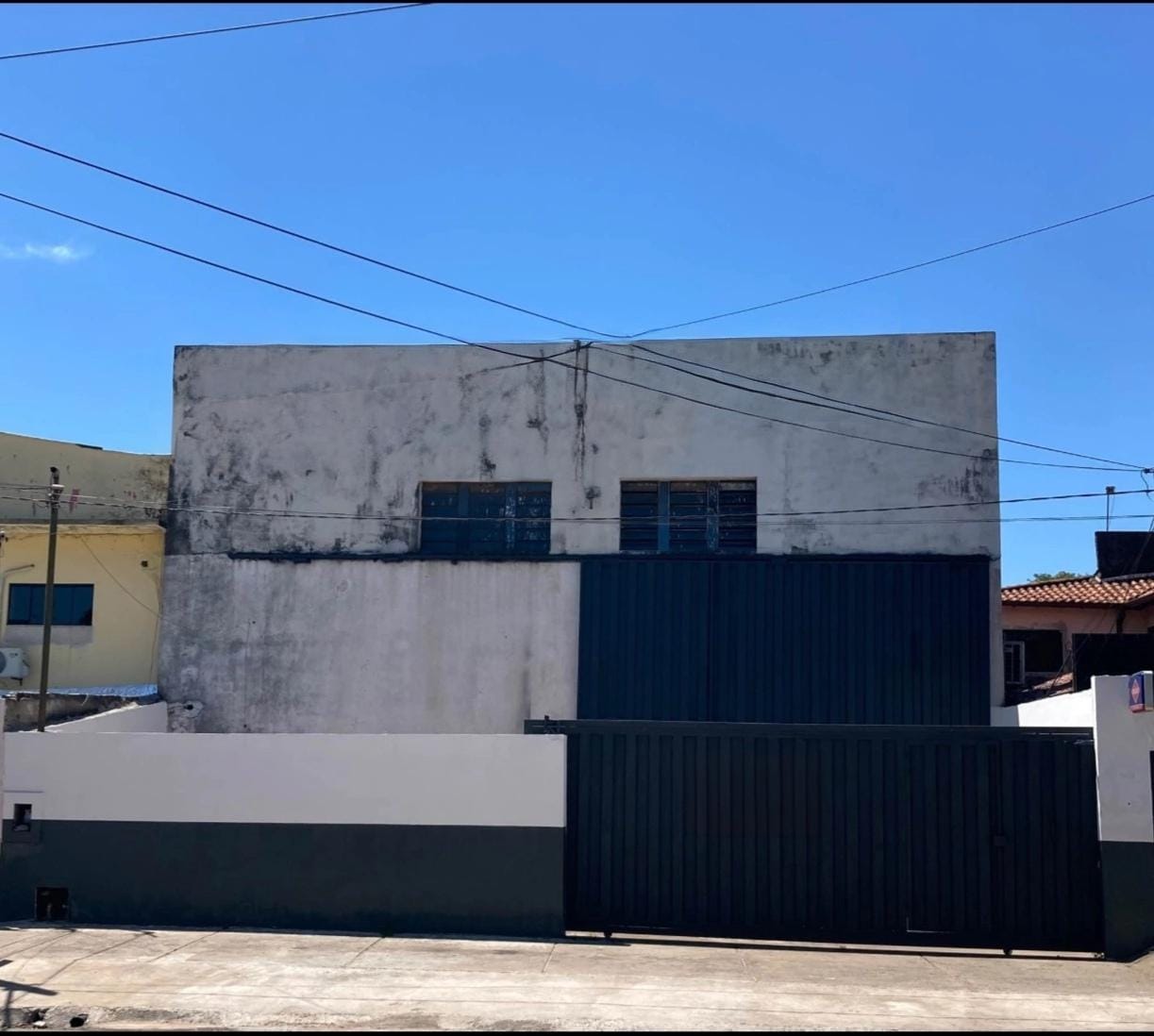 ALQUILER DE TINGLADO EN LAMBARÉ – UBICACIÓN ESTRATÉGICA SOBRE CACIQUE — foto 3