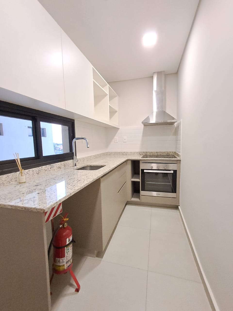 Alquilo Moderno Dpto de 2 Habit en Las Lomas — foto 3