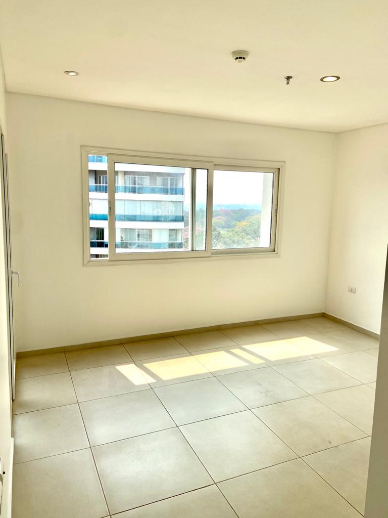 Alquilo departamento de 3 dormitorios sobre Santa Teresa — foto 3