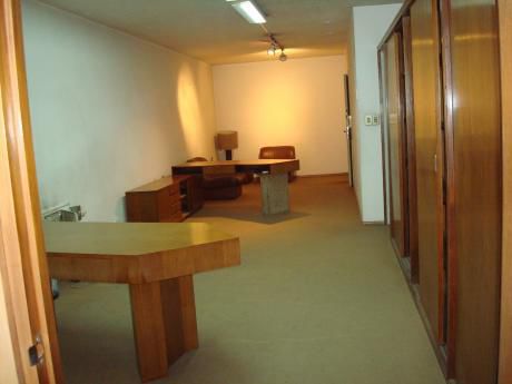 Rincón - Oficina De 95 Mts - 4 Ambientes.