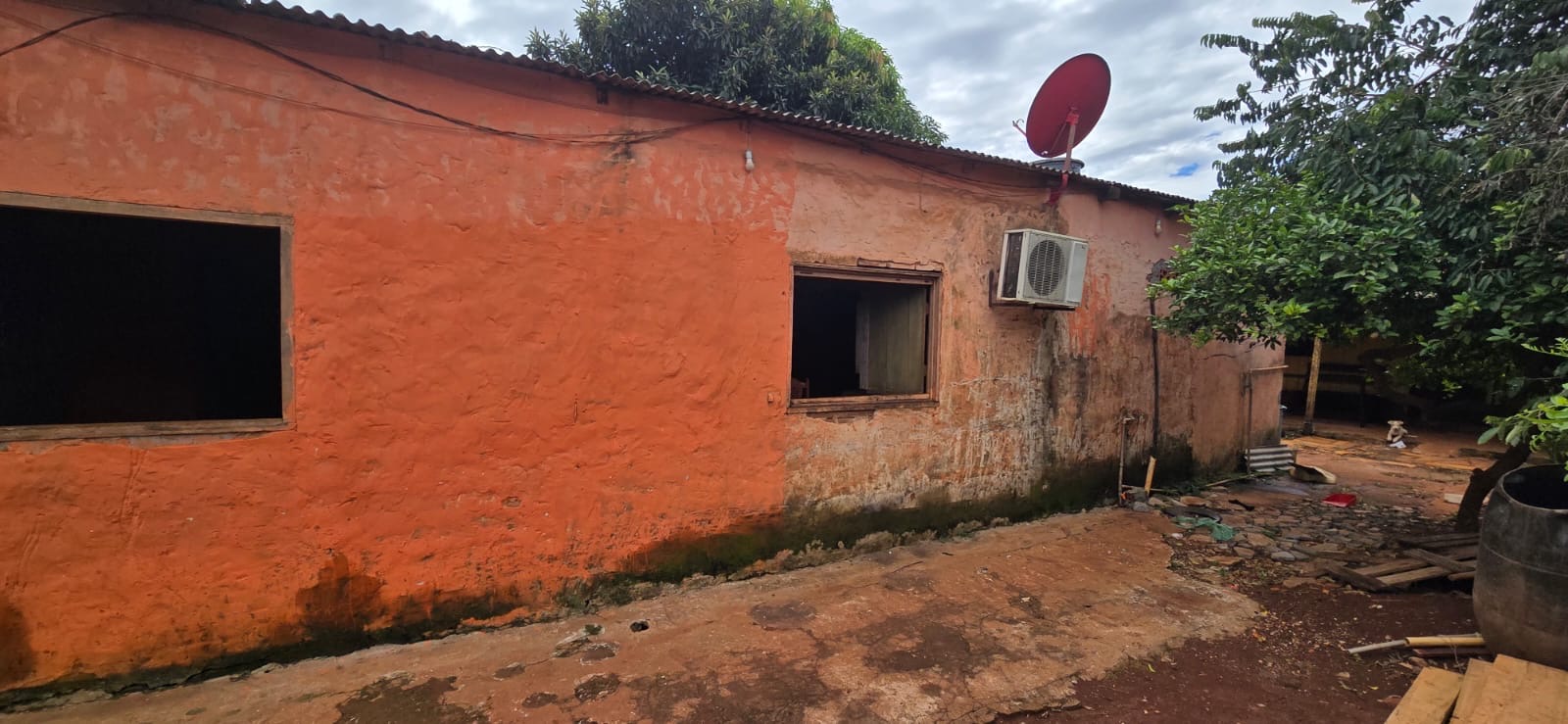 VENDO CASA A PRECIO DE TERRENO EN PRESIDENTE FRANCO — foto 3