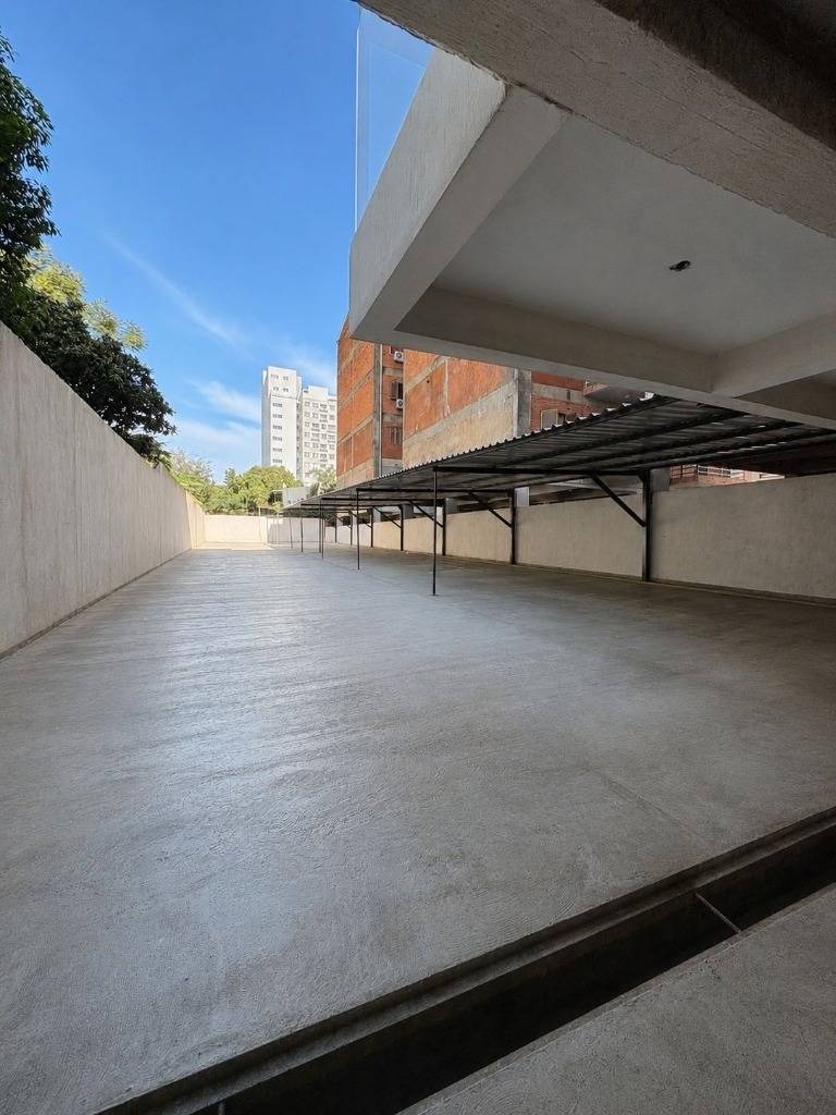 VENDO DEPARTAMENTO A PASOS DEL SAMBODROMO DE ENCARNACION — foto 2