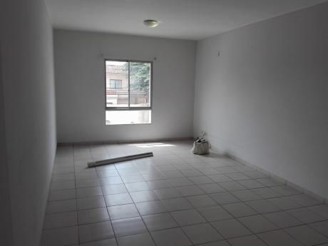 En Alquiler Departamento Av Alemana