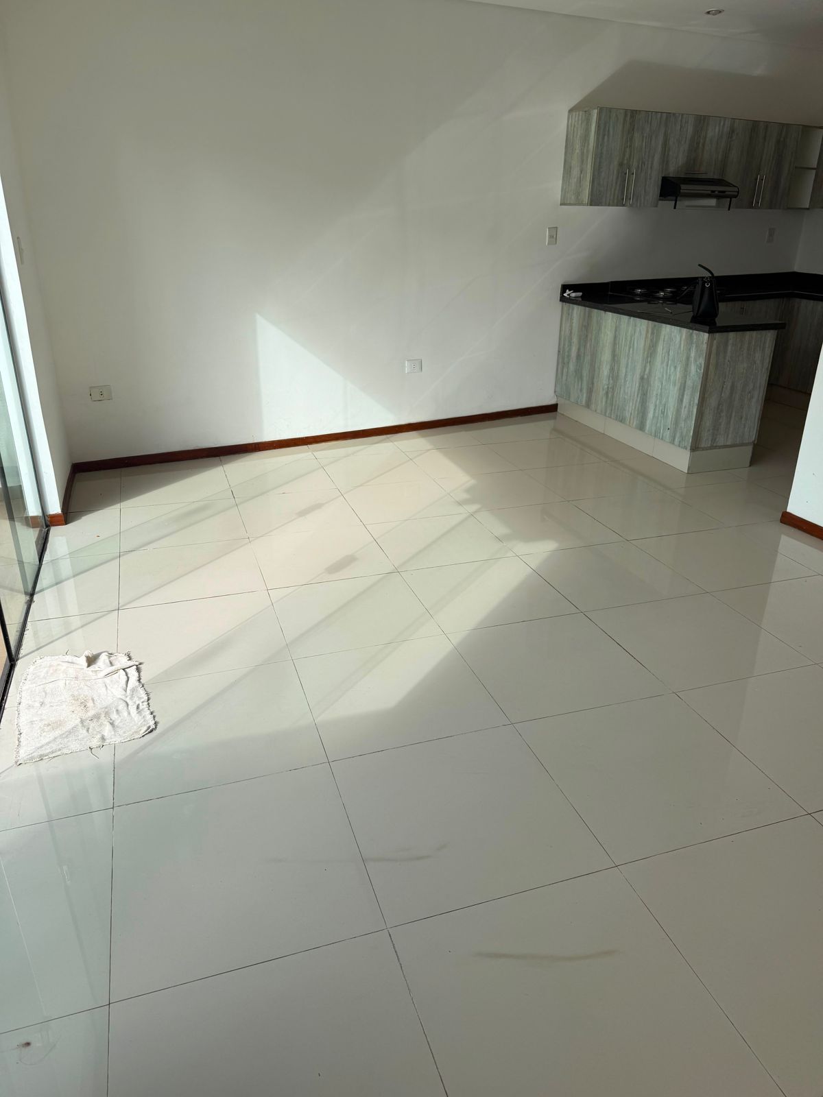 ALQUILO DUPLEX EN LUQUE — foto 2