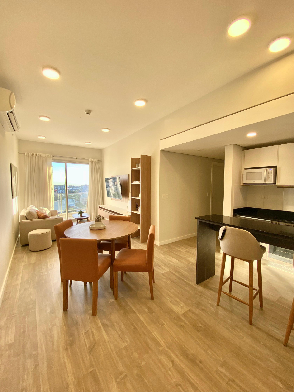 HERMOSO DEPARTAMENTO EN ALQUILER — foto 2