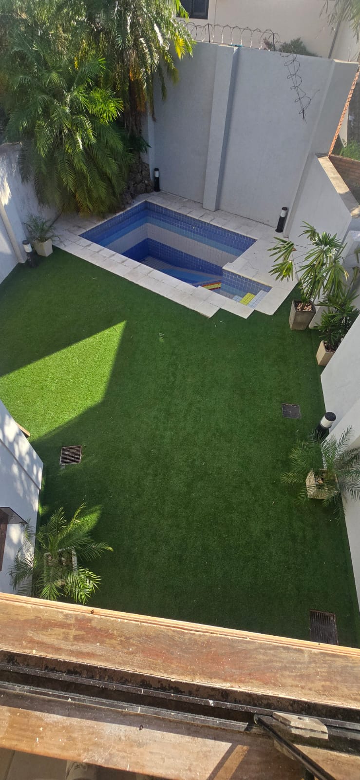 ALQUILO HERMOSA CASA EN TRES NIVELES EN YCUA SATI — foto 2