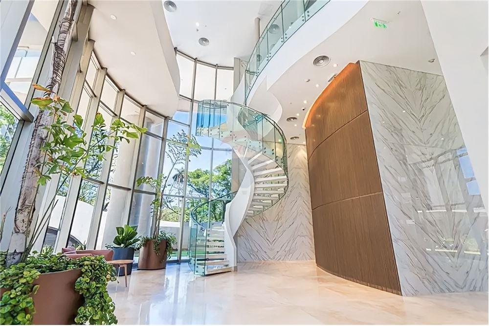 EN ALQUILER DEPARTAMENTO PREMIUM EN JADE PARK — foto 2