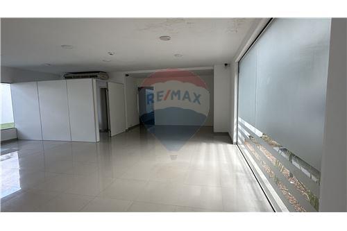 OFICINA ALQUILER BARRIO CARMELITAS — foto 3