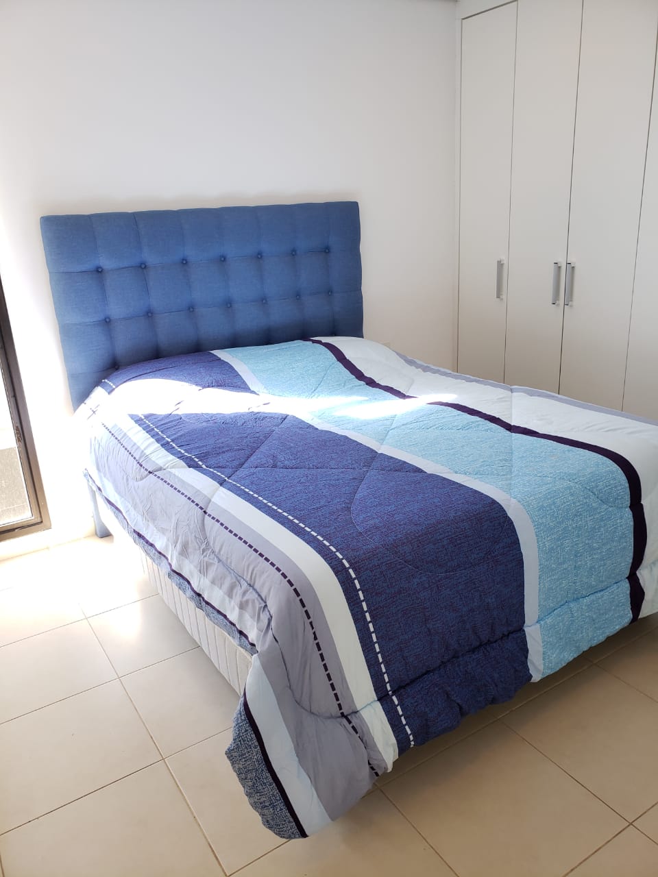Alquiló  departamento AMOBLADO* — foto 2