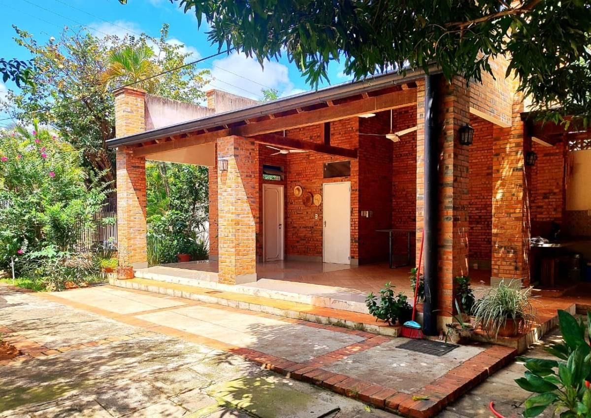Vendo amplia casa en Luque — foto 3