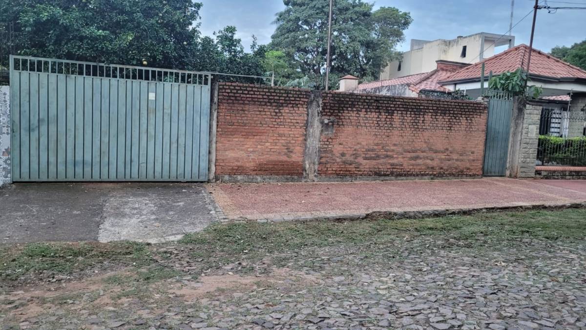 VENDO TERRENO EN FERNANDO DE LA MORA ZONA SUR DE 650 M2 - foto 2
