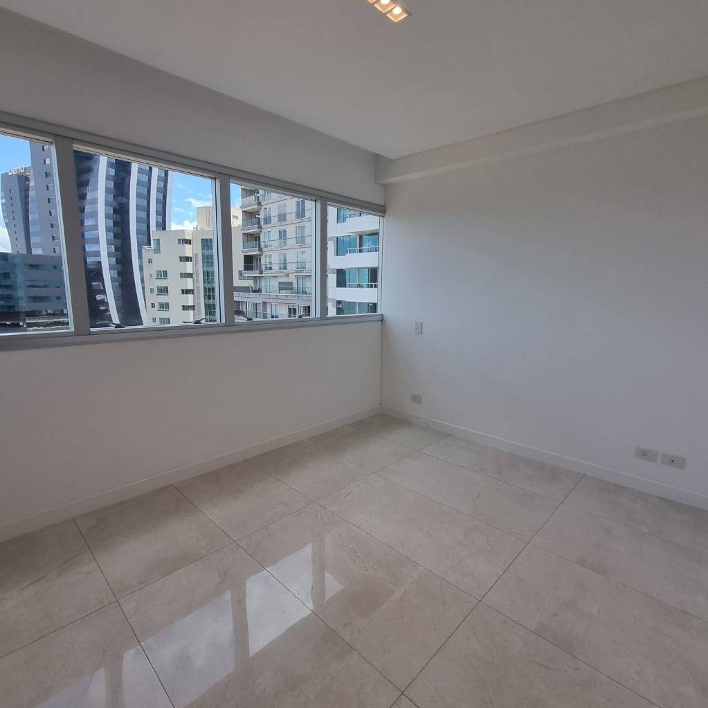 VENDO DEPARTAMENTO DE 3 DORMITORIOS EN EL LUJOSO EDIF. EMINENT — foto 2