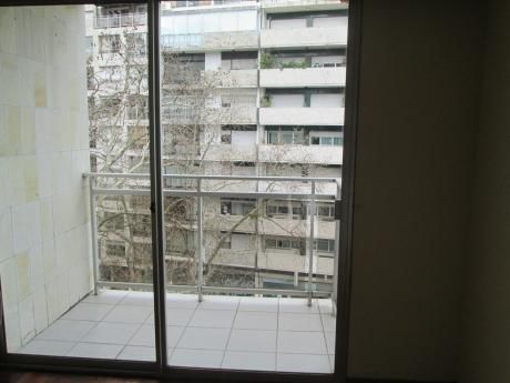 Apartamento 1 Dormitorio. Excelente. Muy Cómodo. Av Brasil