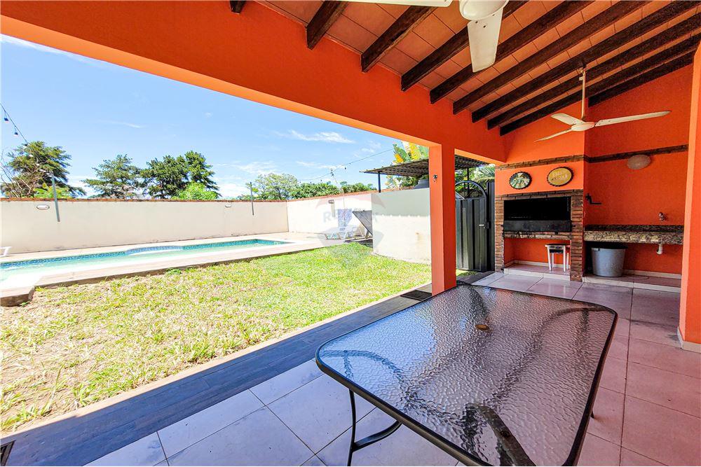 EN VENTA CASA DE VERANO EN PUERTA DEL LAGO — foto 2