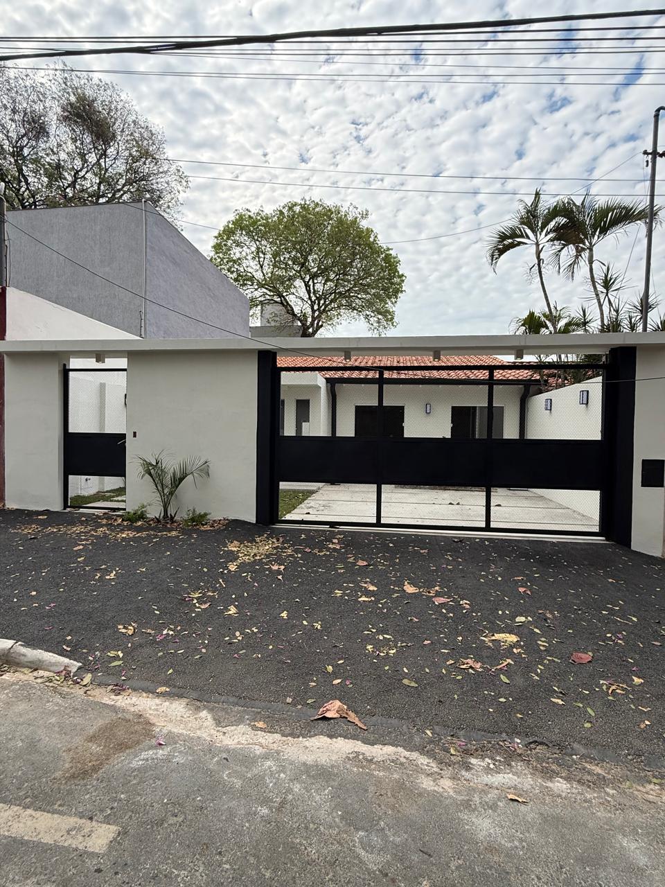 ALQUILER DE CASA EN BARRIO SEMINARIO (MBURICAO)