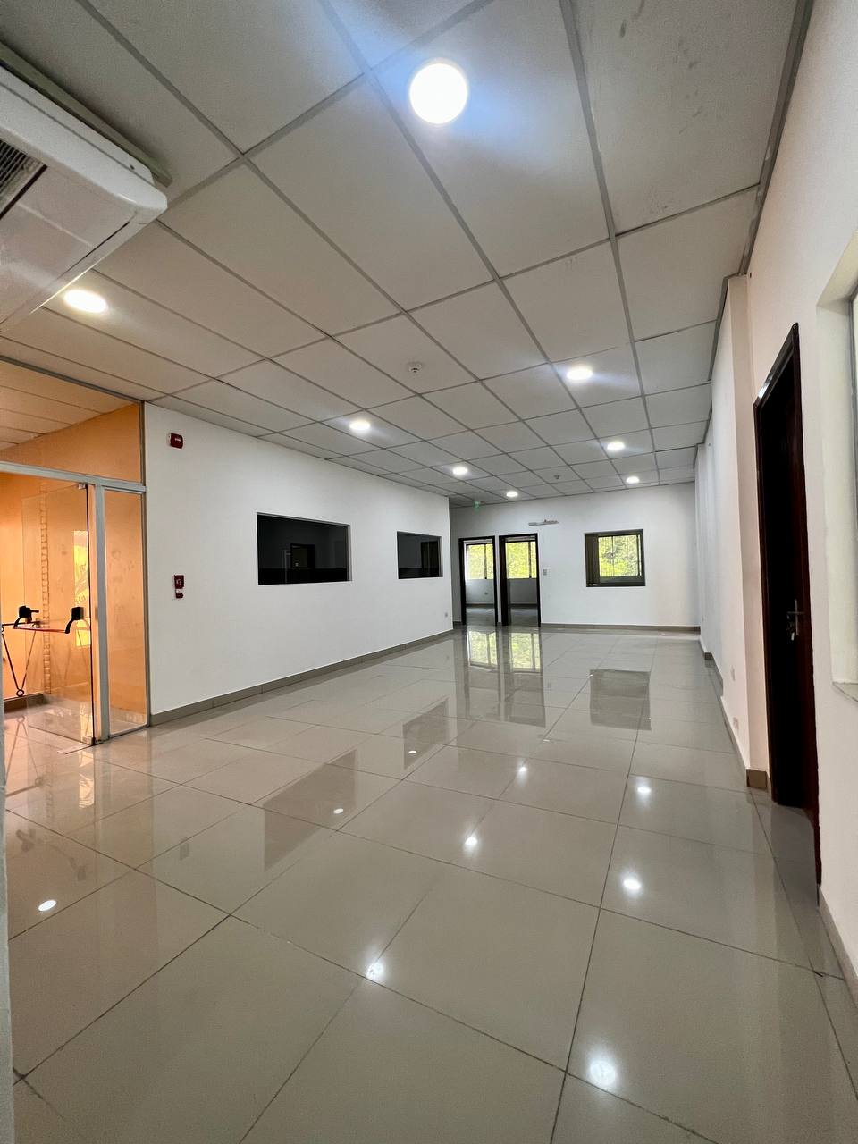 Alquiler de Oficina Corporativa en el Edificio Plaza - Centro de Asuncion — foto 3