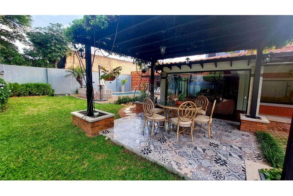 ALQUILO RESIDENCIA AMOBLADA Y EQUIPADA EN LAMBARÉ — foto 3