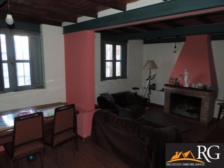Casa 6 Dormitorios En Excelente Punto De Barrio Unión