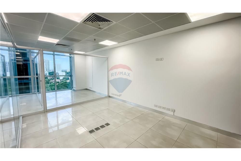 VENDO OFICINA SKYPARK – PISO 11 C – 80 M² — foto 2