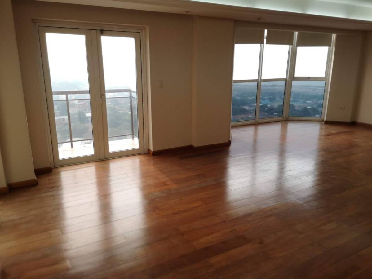 VENDO AMPLIO DEPTO- 3 DORM CON ÁREA DE SERV - EDIFICIO KARIMI — foto 2