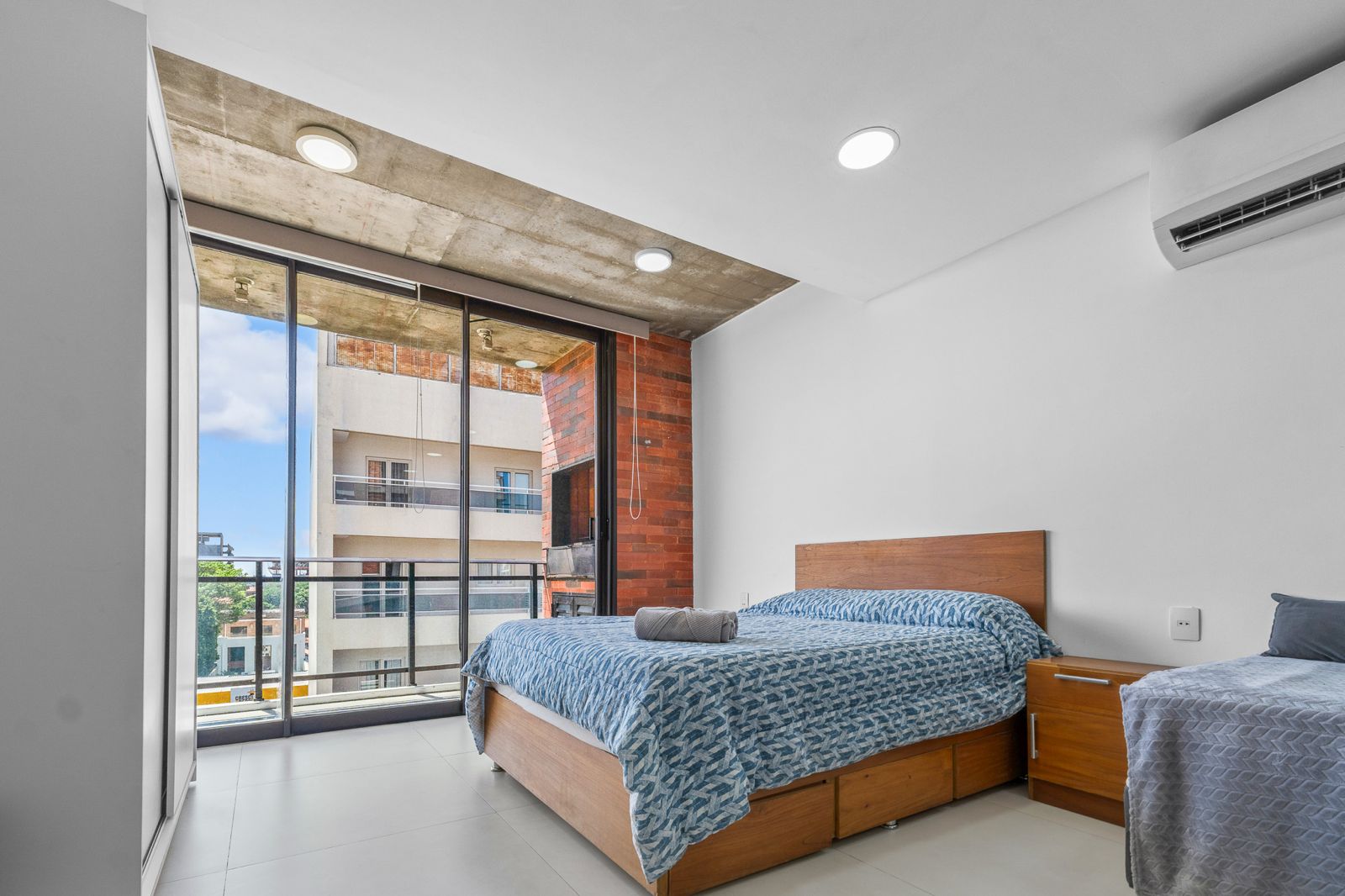 Vendo Monoambiente Amoblado en Flats del Sol, Asunción — foto 2
