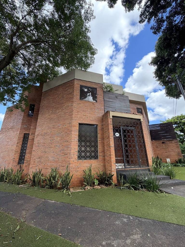 Casa en alquiler en Los Laureles