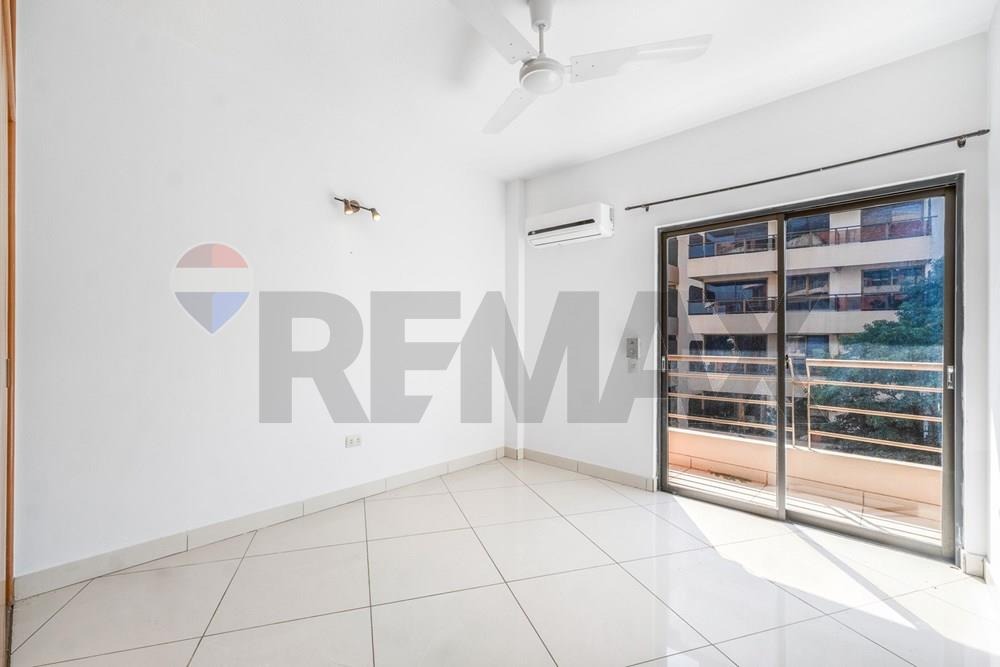 Departamento En Venta De 2 Habitaciones + Servicio En Las Mercedes. — foto 2