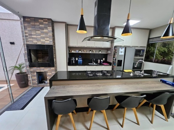 HERMOSA CASA EN VENTA 3 HAB EN SUITE BARRIO SAN JOSE CDE — foto 2