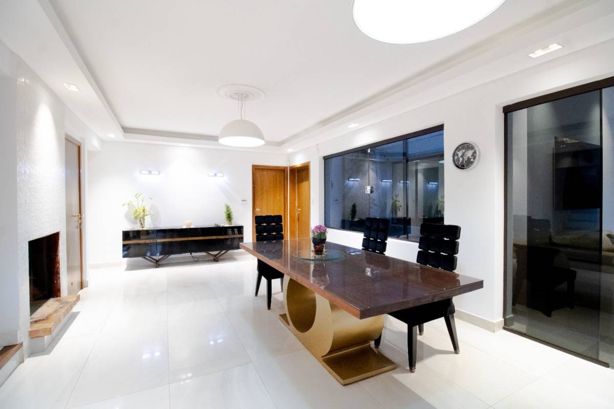 EXCLUSIVA RESIDENCIA EN VENTA | BARRIO SANTO DOMINGO — foto 3