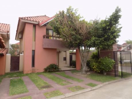 Casa En Alquiler 7mo Anillo Av. Banzer Condominio Paladio