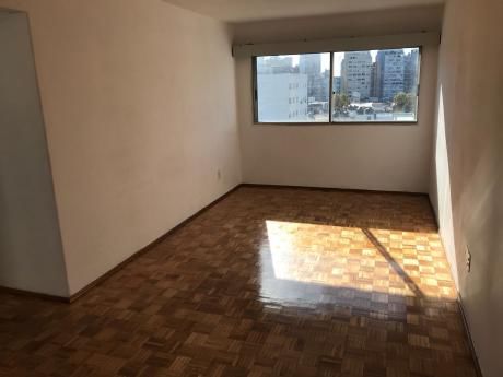 Apartamento 2 Dormitorios Cordón