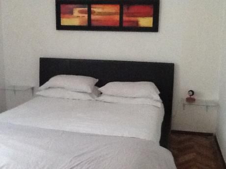 Pocitos. Amueblado.1 Dor. 50m2. Gc Bajos.