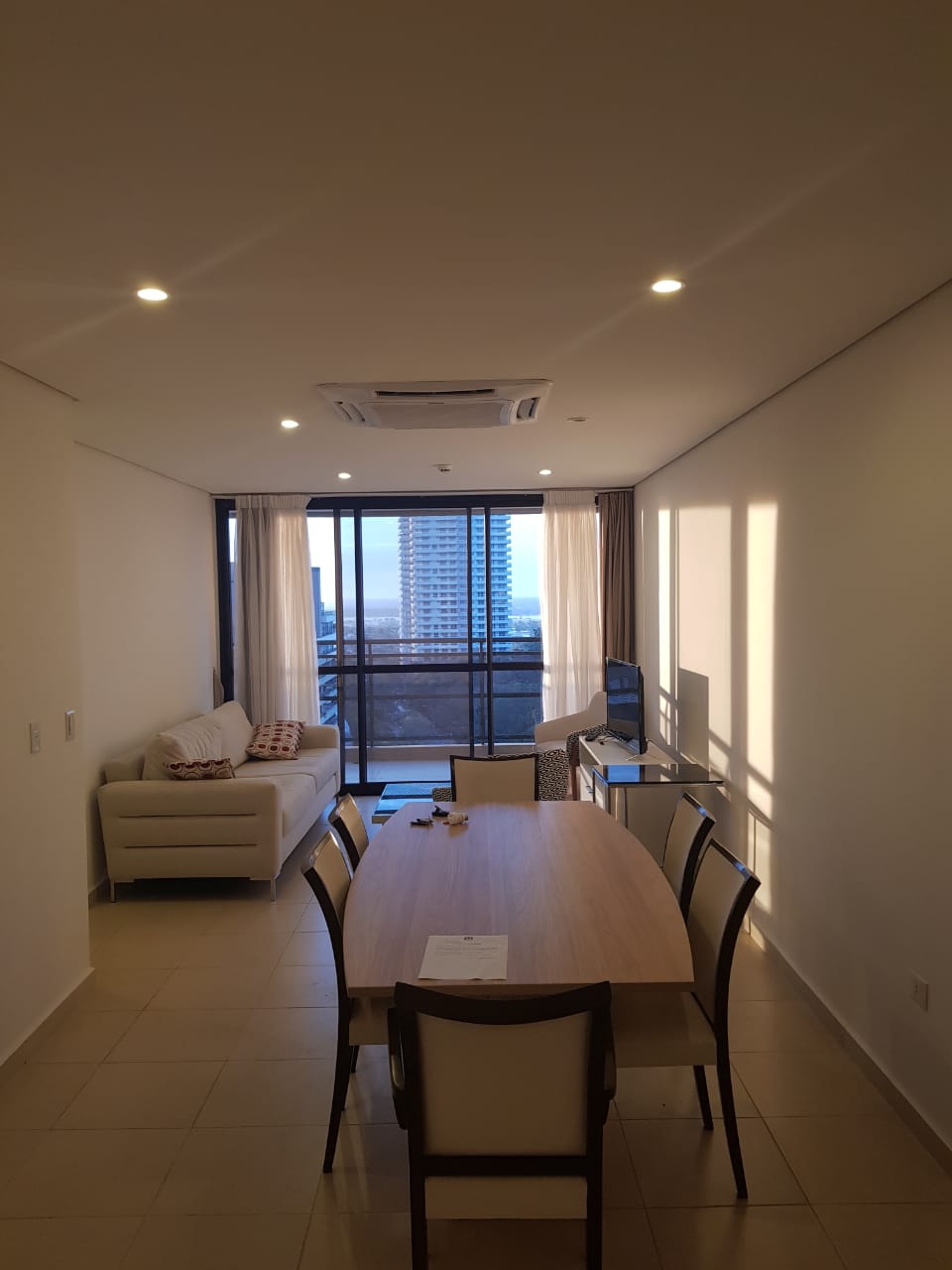 Hermoso departamento 2 dormitorios - Amueblado — foto 3