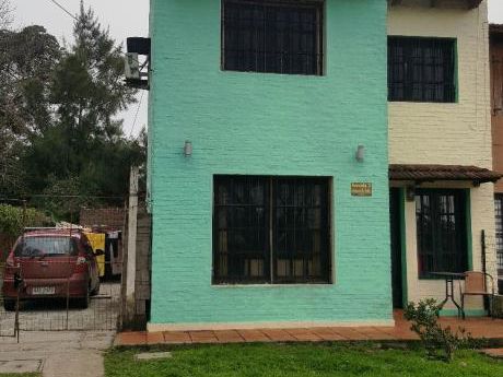 Precioso Duplex De 2 Dormitorios Sobre Avenida Asfaltada!!