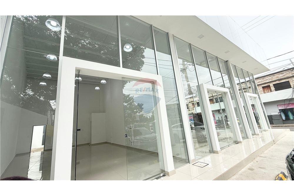 Local Comercial - Alquiler - San Lorenzo, Paraguay — foto 3