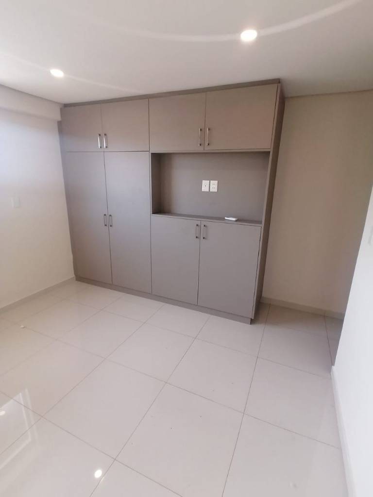 ALQUILO DEPTO. DE 2 DORMITORIOS EN SUITE EDIFICIO BLK PITIANTUTA — foto 3
