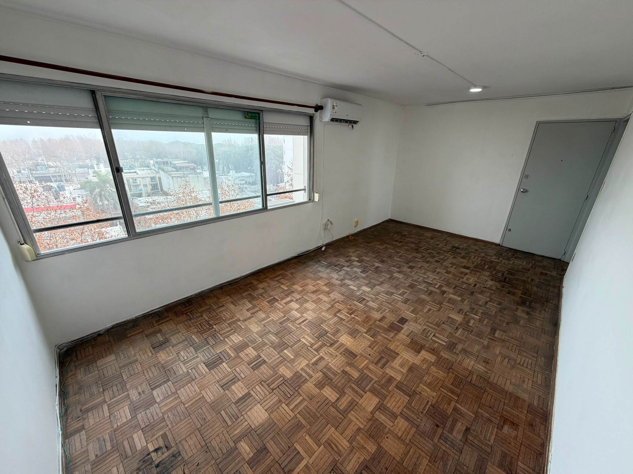 Alq. Apto. En Cordón, 50m2, Piso 8, 2 Dor+1 Baño. Muy Buen Estado Y Ubicación · Foto 5