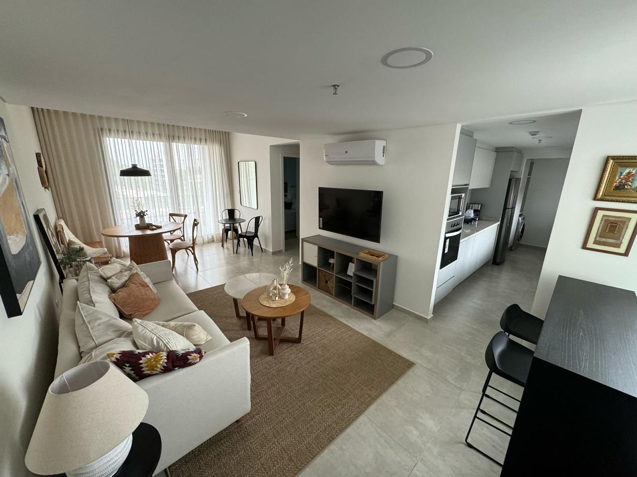 VENDO DEPARTAMENTO DE 2 DORMITORIOS SIN MUEBLES EN VILLA MORRA — foto 2
