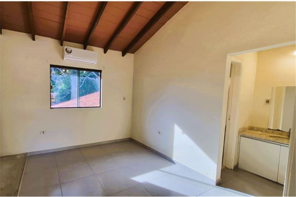 Alquilo duplex en San Isidro, Lambaré — foto 3